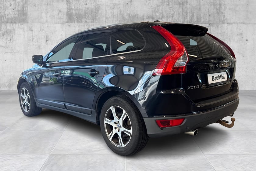 Bilde 3 av Volvo XC60 D3 Summum/Krok/DS.Pk/ACC/Webasto/Skinn/Historikk/EU28