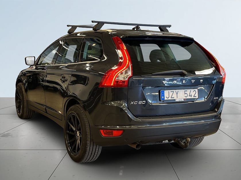 Bild 5 av Volvo XC60 2.4D Summum Dragkrok/Psens/Skinn/Dvärm/Panorama/SoV