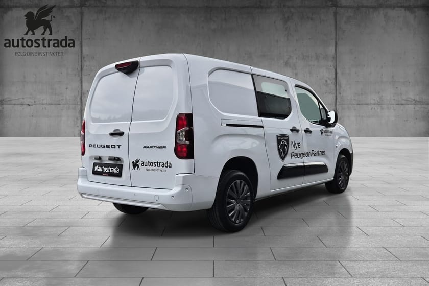 Bilde 5 av Peugeot Partner 1,5Hdi 130hk aut L2, Hengerfeste, Webasto