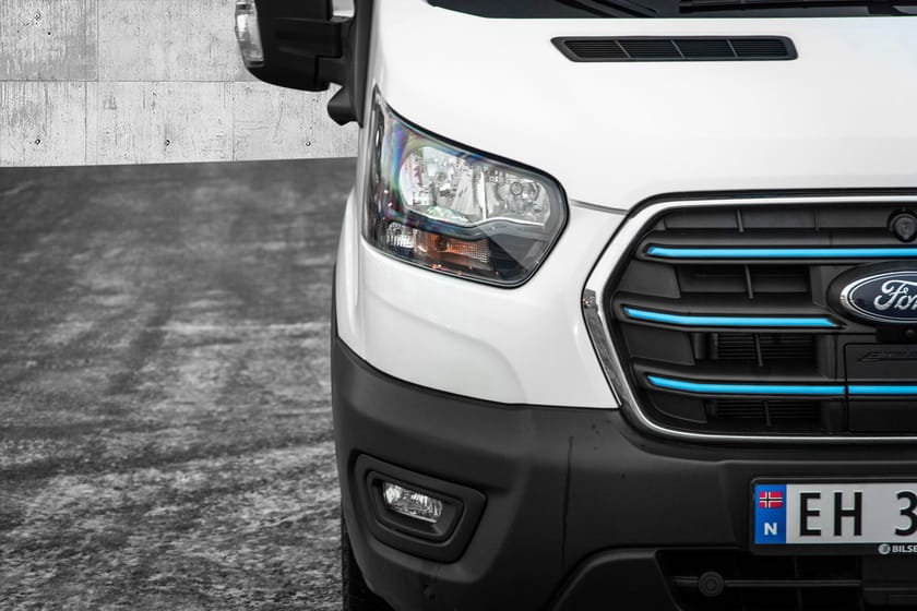 Bilde 2 av Ford E-Transit 390 Crew Van Elektrisk 6-seter / Adaptiv Cruise / 360 kamera /