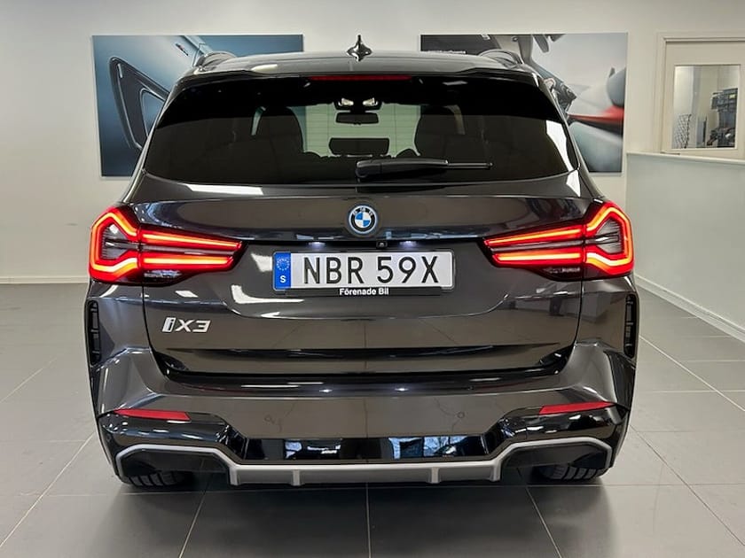 Bild 5 av BMW iX3 Charged Drag Park Assist Rattv Driving Assisant Pro