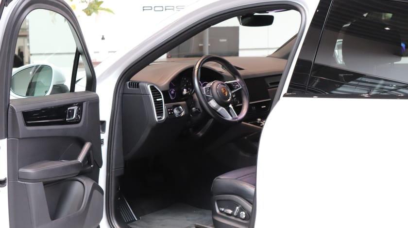 Bild 4 av Porsche Cayenne E-Hybrid Coupé 