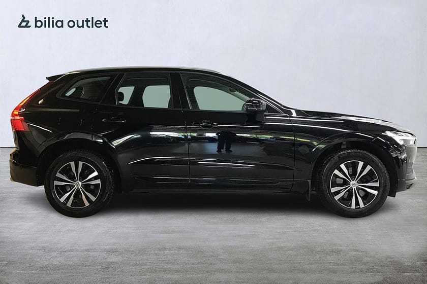 Bild 5 av Volvo XC60 B5 AWD Bensin Momentum SE 250hk Drag P-värm Rattvärm
