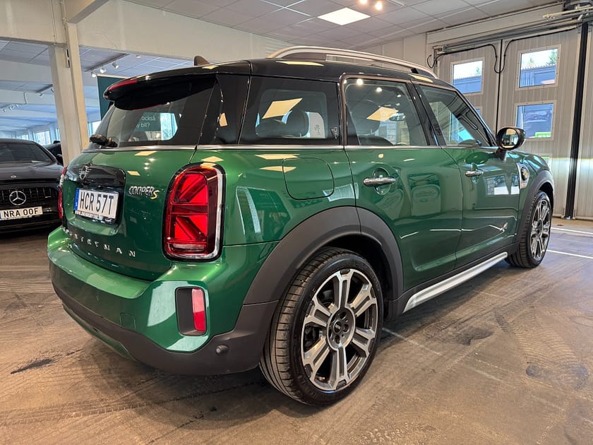 Bild 4 av MINI Countryman Cooper SE ALL4 Pano HUD H/K Gps B-Kamera SPEC 220hk