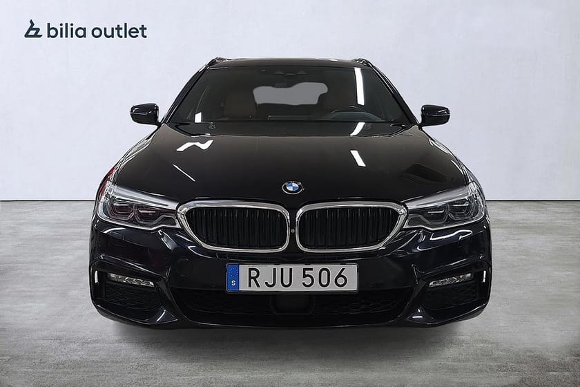 Bild 3 av BMW 530d xDrive Touring 530 Steptronic M-Sport Innovation B&W Pano