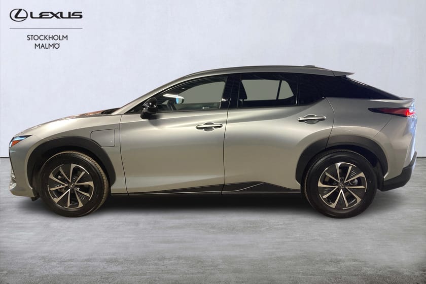 Bild 3 av Lexus RZ 300e Skinn Backkamera Navigation