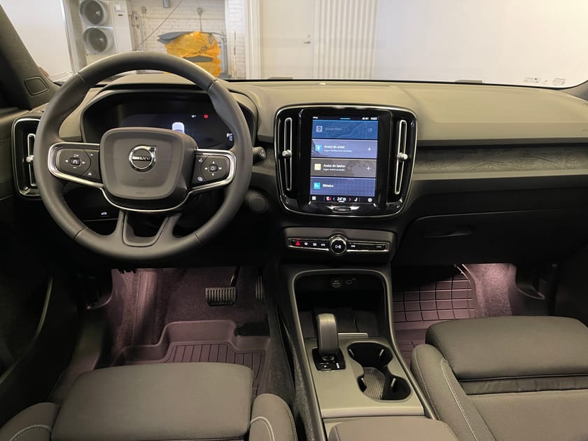 Bild 5 av Volvo EX40 Single Motor Extended Range R Core SE