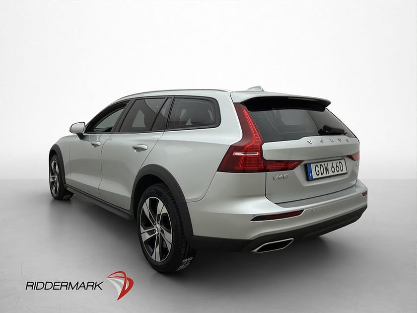 Bild 4 av Volvo V60 Cross Country D4 AWD Pano VOC H/K Kamera CarPlay