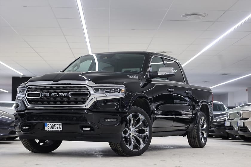 Bild 3 av RAM 1500 Crew Cab 5.7 V8 HEMI 4x4 395hk Limited H/K Taklucka