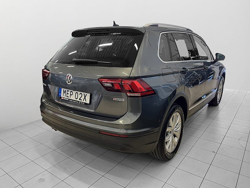 Bild 5 av Volkswagen Tiguan 2.0 TSI 4Motion Backkamera Drag Värmare Carplay