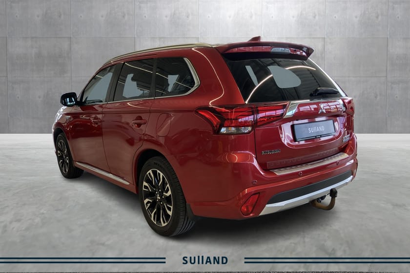 Bilde 3 av Mitsubishi Outlander PHEV 4x4, Instyle+ 2.0l/Skinn/Hengerfeste/Plug-in