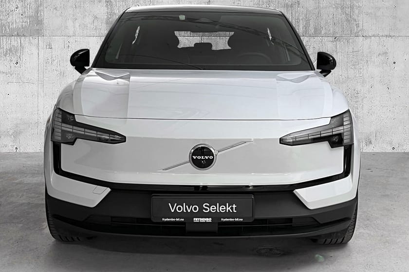 Bilde 3 av Volvo EX30 Twin Motor Performance Ultra PANO|360|19"|H&K