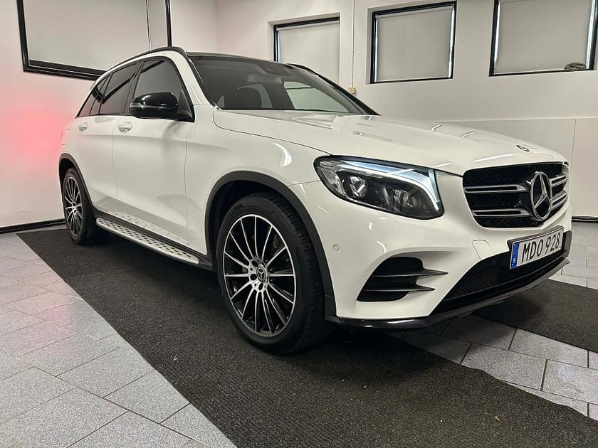 Bild 3 av Mercedes-Benz GLC 220 d 4MATIC 9G-Tronic AMG Line Pano NAVI Burmest Drag