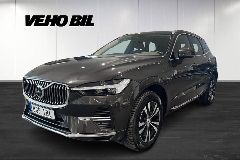 Bild 1 av Volvo XC60 Recharge T6 AWD Core Edition // Panorama