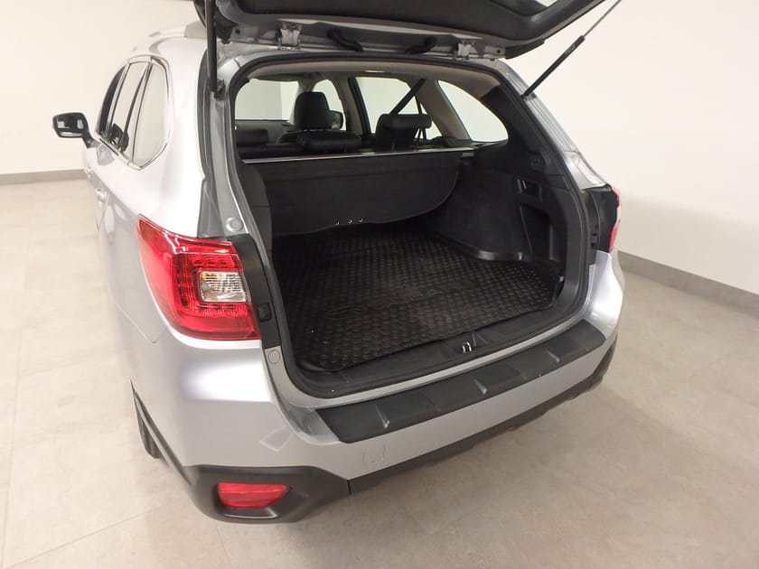 Bild 4 av Subaru Outback 2.0D 4WD Aut Ridge Krok Värmare  Euro 6