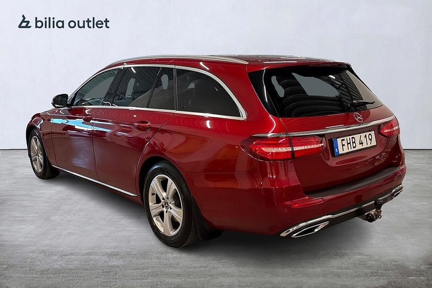Bild 3 av Mercedes-Benz E 220 T d Avantgarde B-kam Drag Navi Döda Vinkel