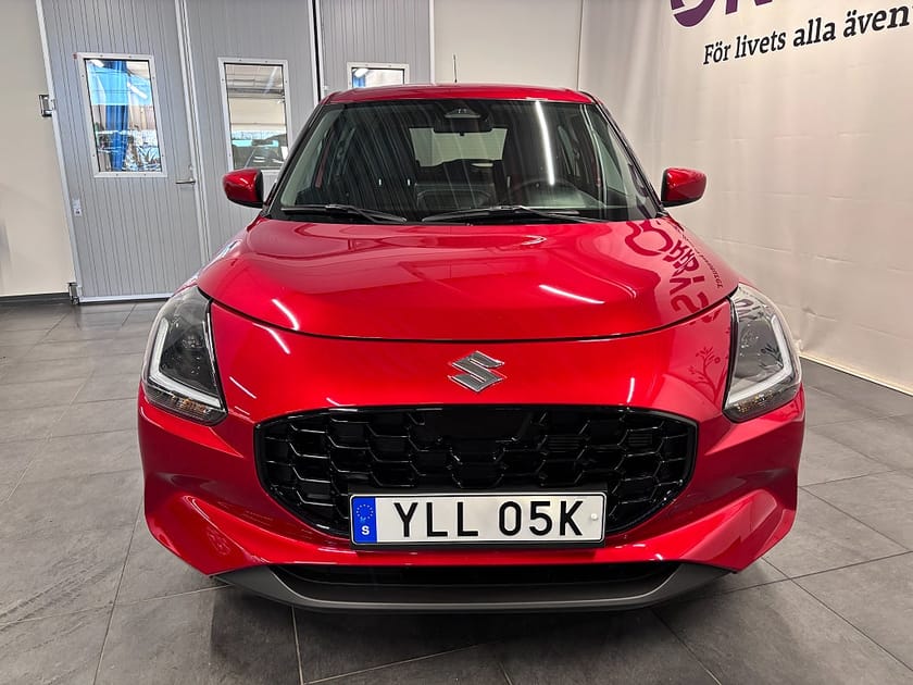 Bild 2 av Suzuki Swift Hybrid 1,2 Aut Select Nav Kamera 3 års fri service Demo