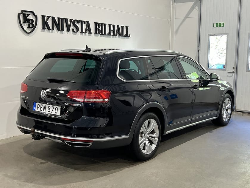 Bild 4 av Volkswagen Passat Alltrack 2.0 TDI 4Motion Executive Cockpit Värmare Drag 190hk