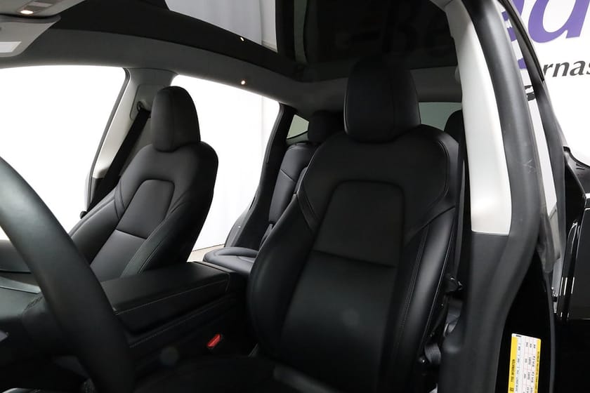 Bild 4 av Tesla Model Y Long Range AWD / 1 ägare / Leasebar / Dragkrok