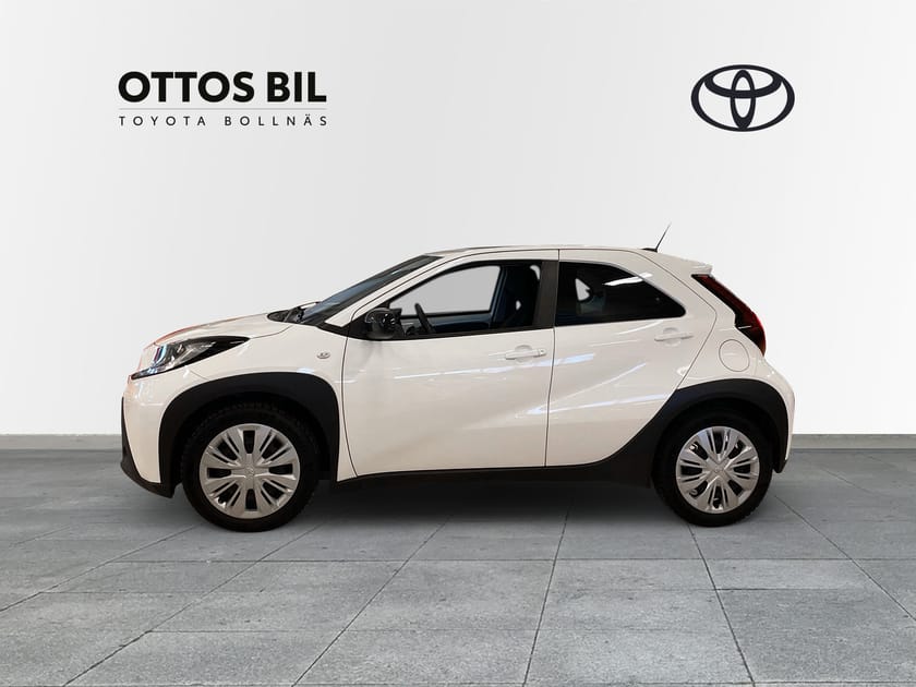 Bild 4 av Toyota Aygo X 1.0 VVT-i CVT, 72hk - Play / OBS (4,95% RÄNTA)