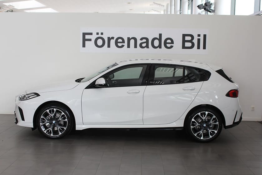 Bild 3 av BMW 120 4,95 ränta M Sport Design Aut Rattvärme Backkamera