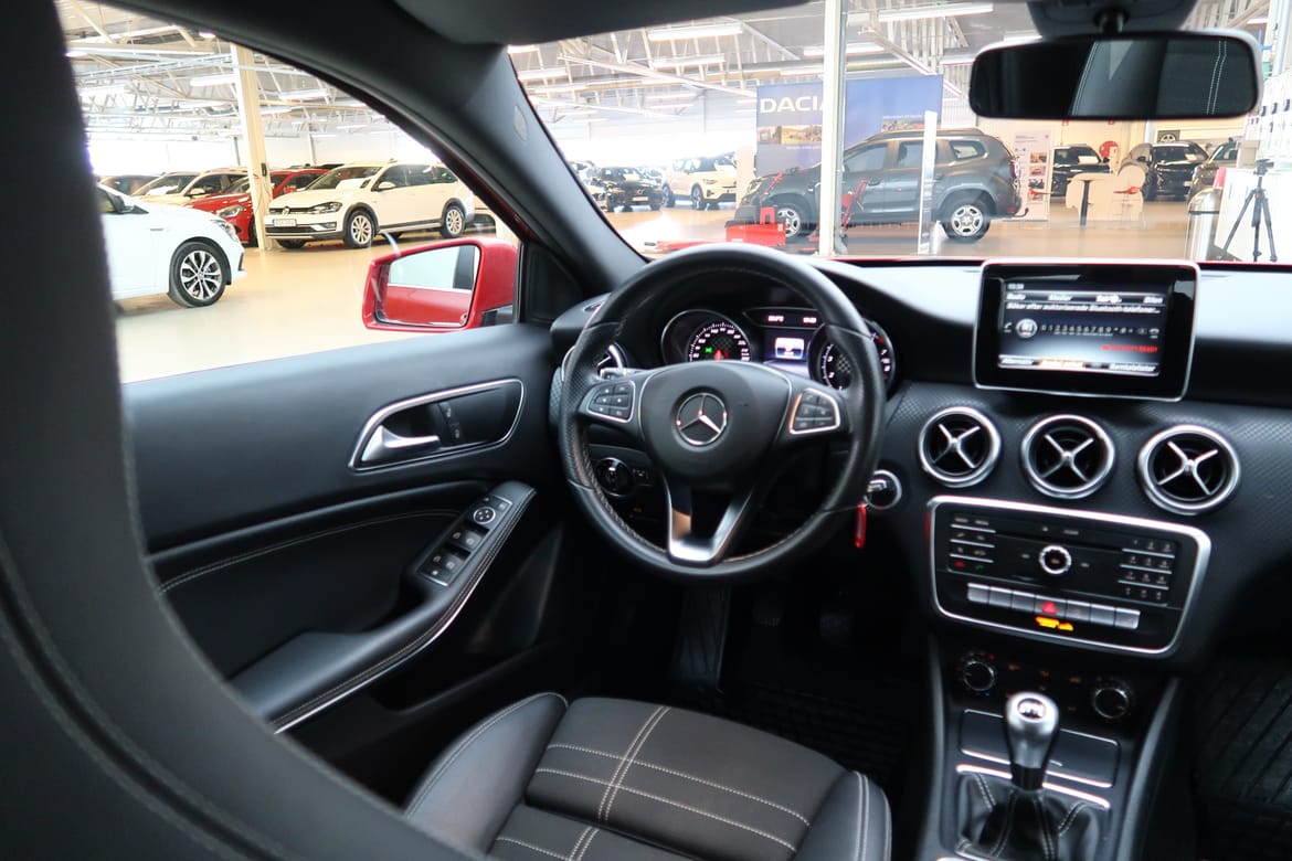 Mercedes-Benz A-Klass 2017 - miniatyr 5