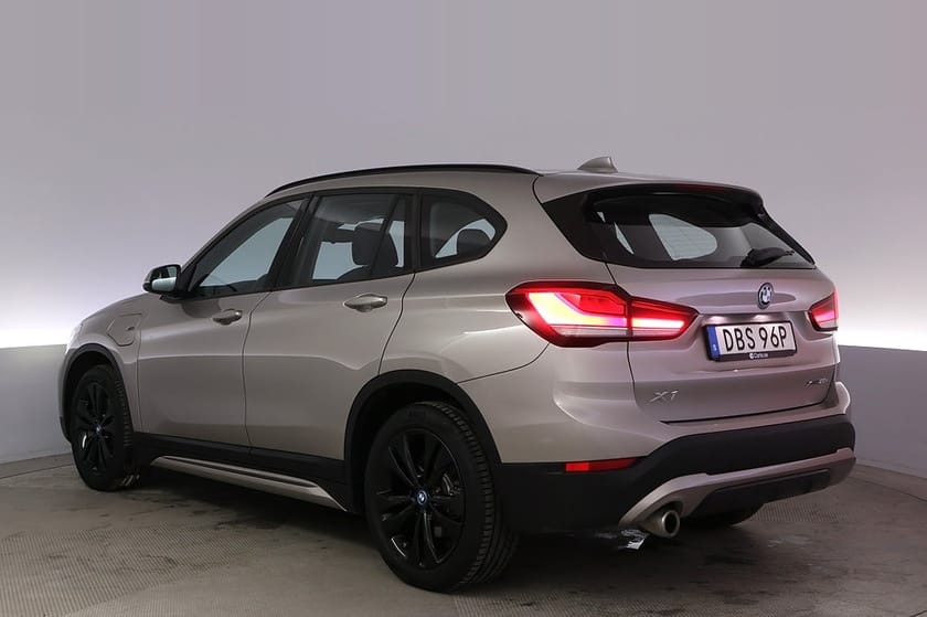 Bild 4 av BMW X1 xDrive25e Sportline HUD LED PDC Värmare Navi