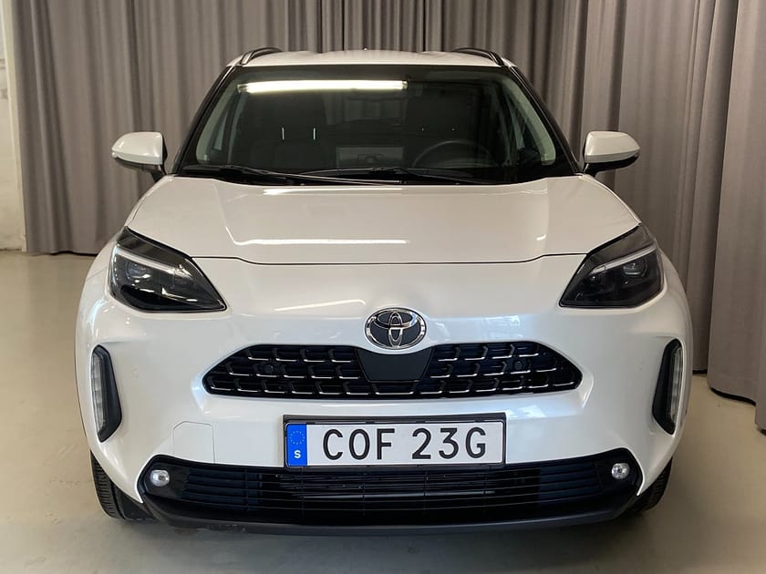 Bild 2 av Toyota Yaris Cross Hybrid 130 AWD-i 130hk e-CVT Style B-Kamera