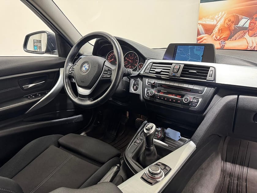 Bild 2 av BMW 318d xDrive Touring Sport line Euro 5