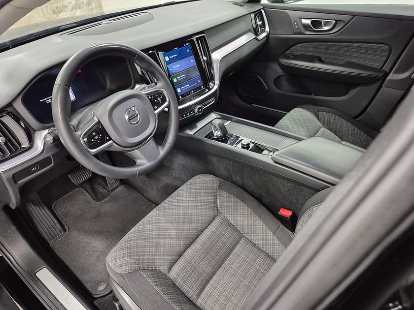Bild 2 av Volvo V60 Cross Country B4 MILDHYBRID AWD 197HK 4x4 Core