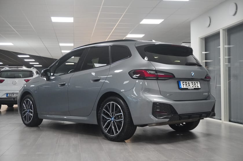 Bild 3 av BMW 230e xDrive Active Tourer M Sport Innovation Comfo