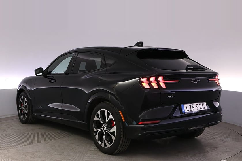 Bild 4 av Ford Mustang Mach-E Long Range AWD Teknik+ Pano 360 B&O