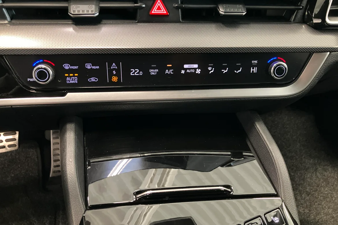 picture of a car