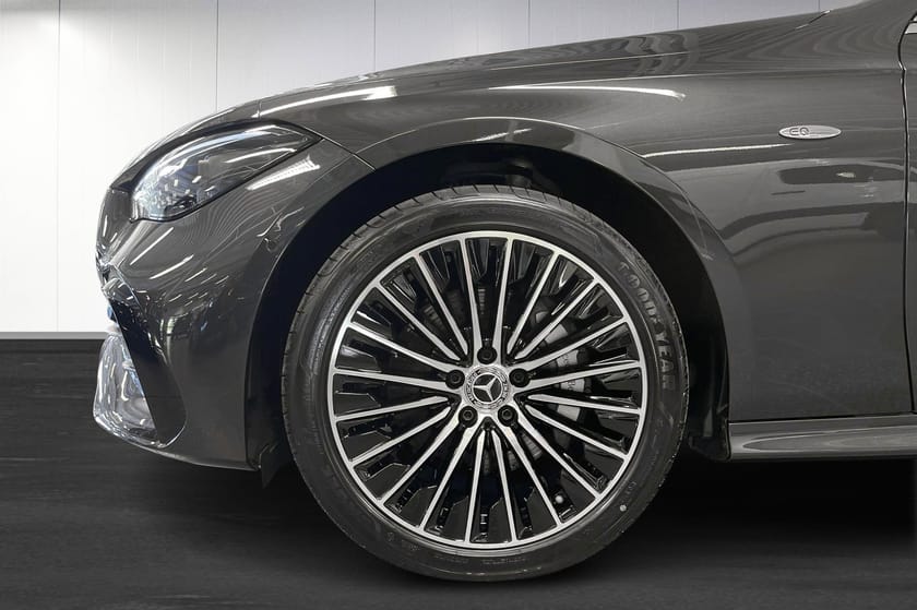 Bild 5 av Mercedes-Benz CLE 300 e Coupé AMG LINE | AMG PREMIUM PLUS | HEAD-UP