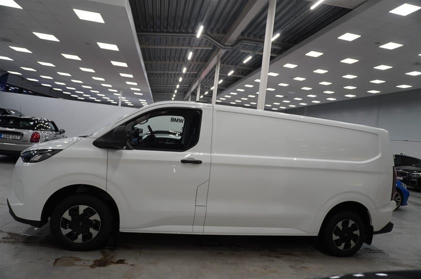 Bild 4 av Ford E-Transit Custom 340 E-Custom Skåp Trend 340l LWB Elmotor 100kW 136hk 1-Vxl Rwd El