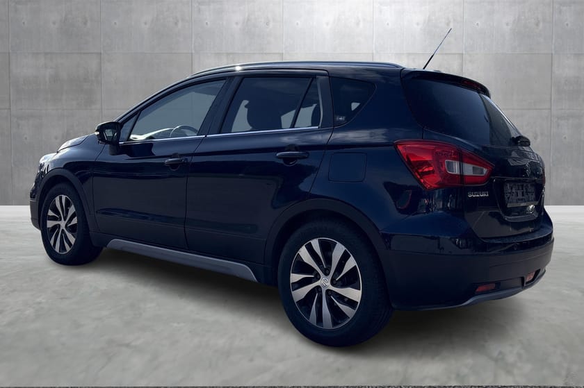 Bilde 2 av Suzuki SX4 S-Cross I 4x4 I Panorama I Skinn I Navi I Ryggekamera