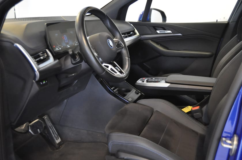 Bild 3 av BMW 230e xDrive Active Tourer M Sport Panorama