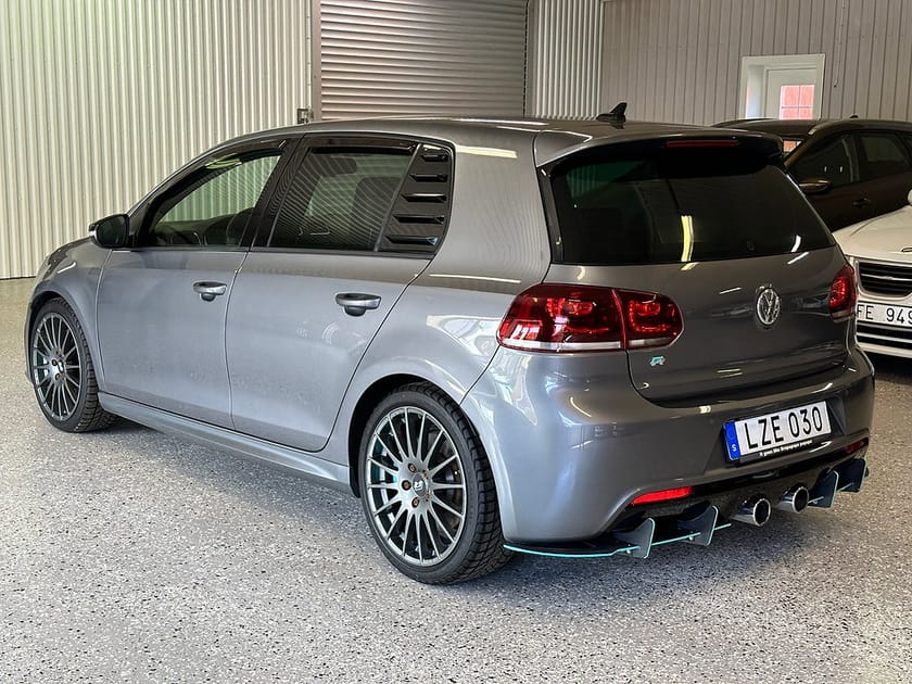 Bild 3 av Volkswagen Golf  R 5-dörrars 2.0 TSI 4Motion GPS PDC Skinn