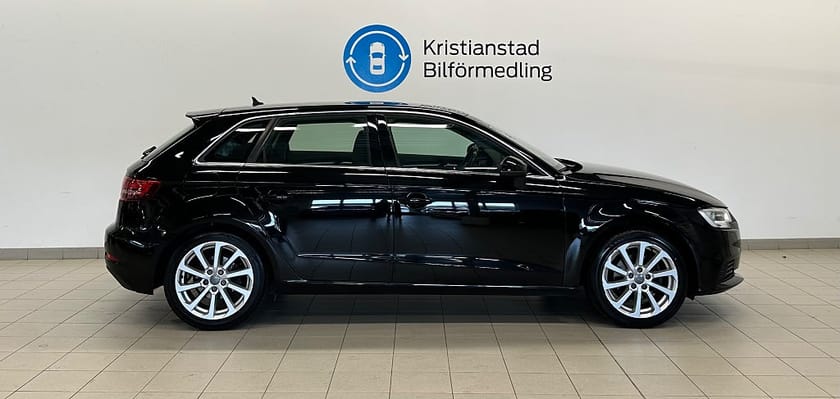 Bild 4 av Audi A3 Sportback 35 TFSI Dragkrok