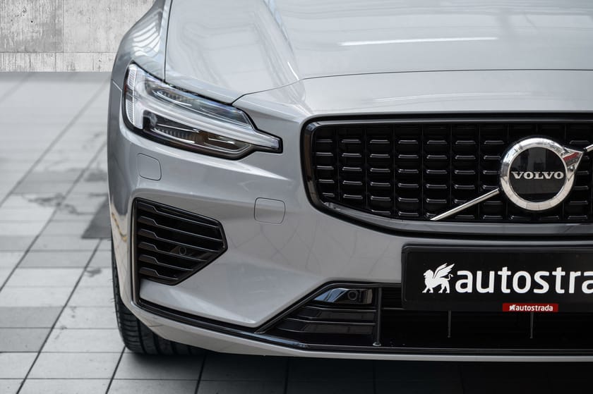 Bilde 3 av Volvo V60 T6 Long Range I Skinn I Ad. Cruise I El. bakl. I Feste