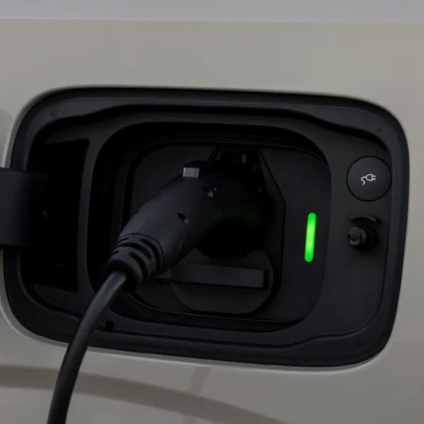 Rekordlångt försäkringsskydd gör det ännu tryggare att äga elbil