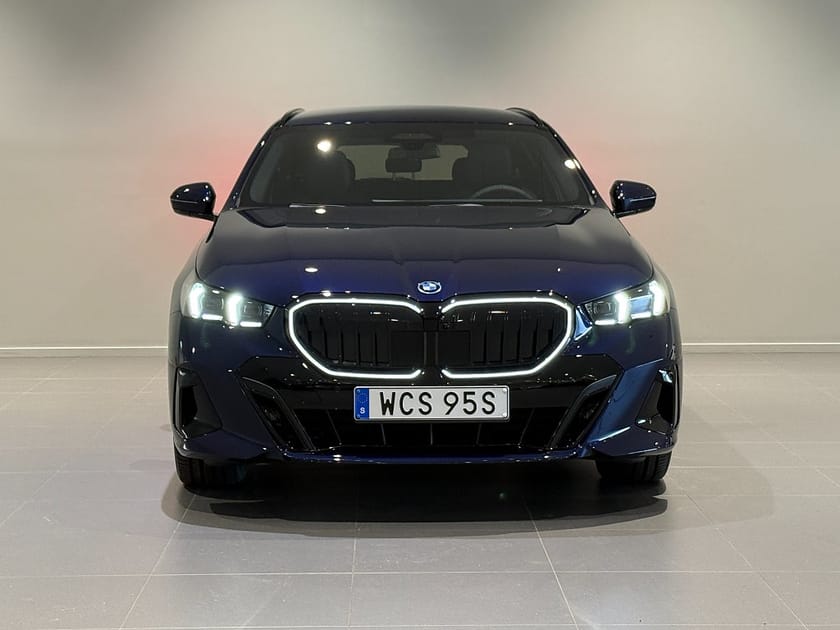 Bild 2 av BMW 530e xDrive Touring M Sport Business Drag HUD H/K Adpt Farth
