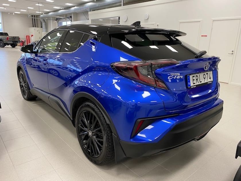 Bild 2 av Toyota C-HR Hybrid 1.8 Style Teknik Bi-tone JBL GPS Drag M-värm