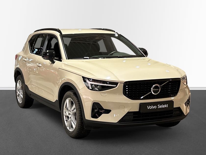 Bild 3 av Volvo XC40 B3 FWD Bensin Plus Dark