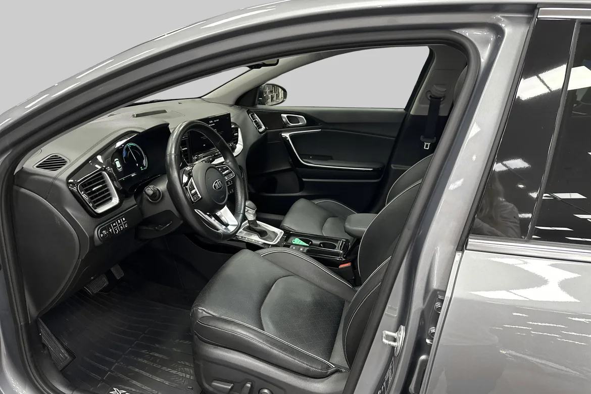 picture of a car