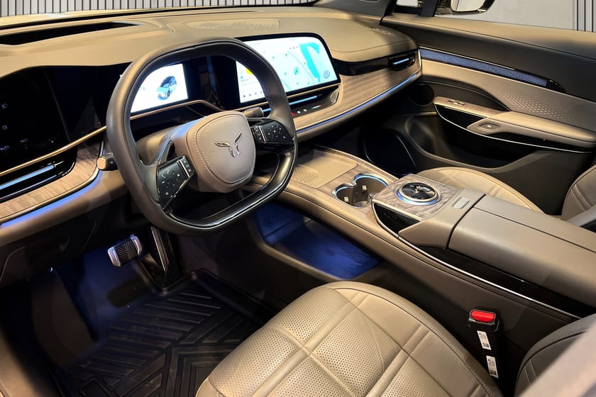 Bilde 4 av Hongqi EHS7 EXCLUSIVE/540 KM WLTP/4-hjuls styring/INNBYTTEKAMPANJE