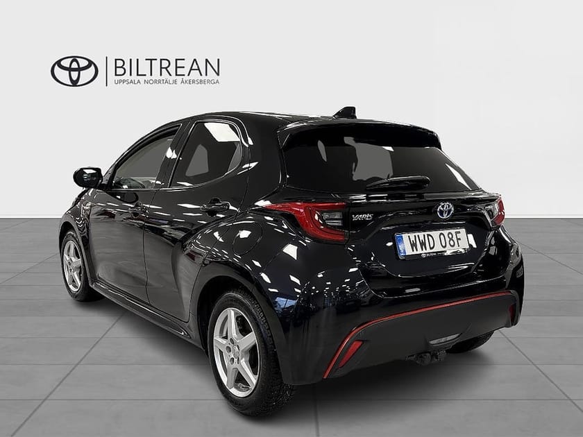 Bild 4 av Toyota Yaris Hybrid Active Plus Dragkrok Vinterhjul Motorvärmare
