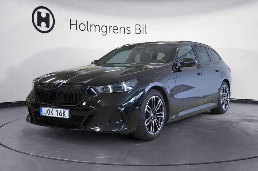 Bild 1 av BMW 530e xDrive Touring M Sport Pro Business Ed