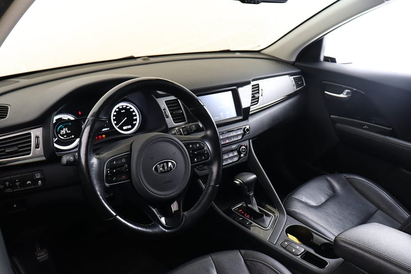 Bild 4 av Kia Niro Hybrid 141hk Aut Advance Plus Navi Skinn Backkamera