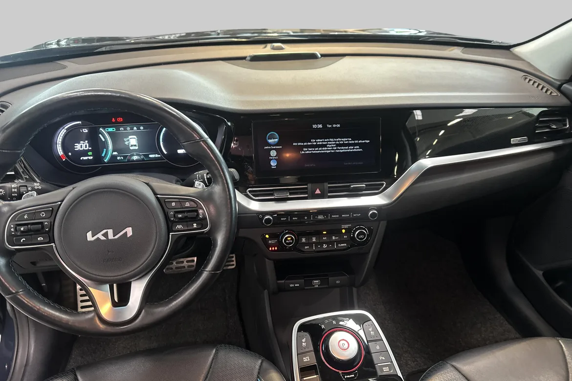 picture of a car